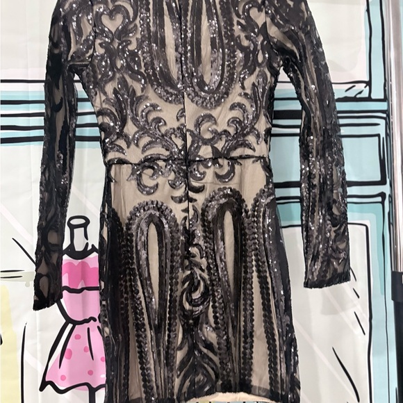 Dresses & Skirts - Elegant Black Sequin Dress